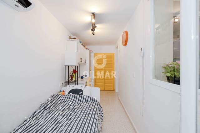 Piso de 4 habitaciones en Casco Antiguo, Marbella en venta con piscina garaje - 745.000 € (Ref: 9778900)