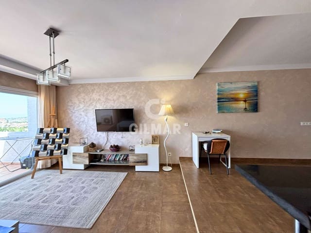 2 makuuhuone Kattohuoneisto myytävänä paikassa Torviscas, Adeje - 345 000 € (Ref: 9779088)