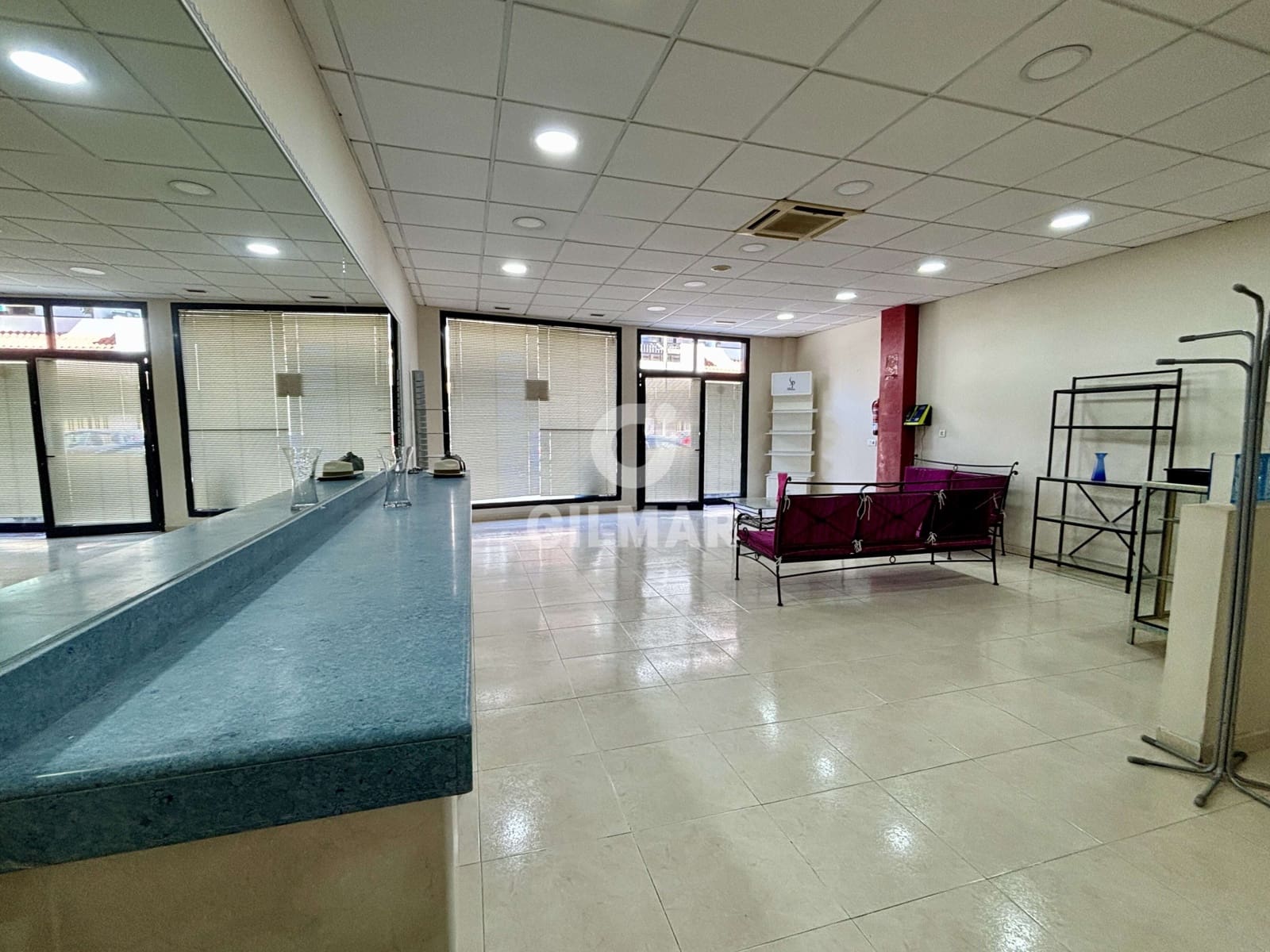 Comercial para venda em Adeje - 400 000 € (Ref: 9779168)