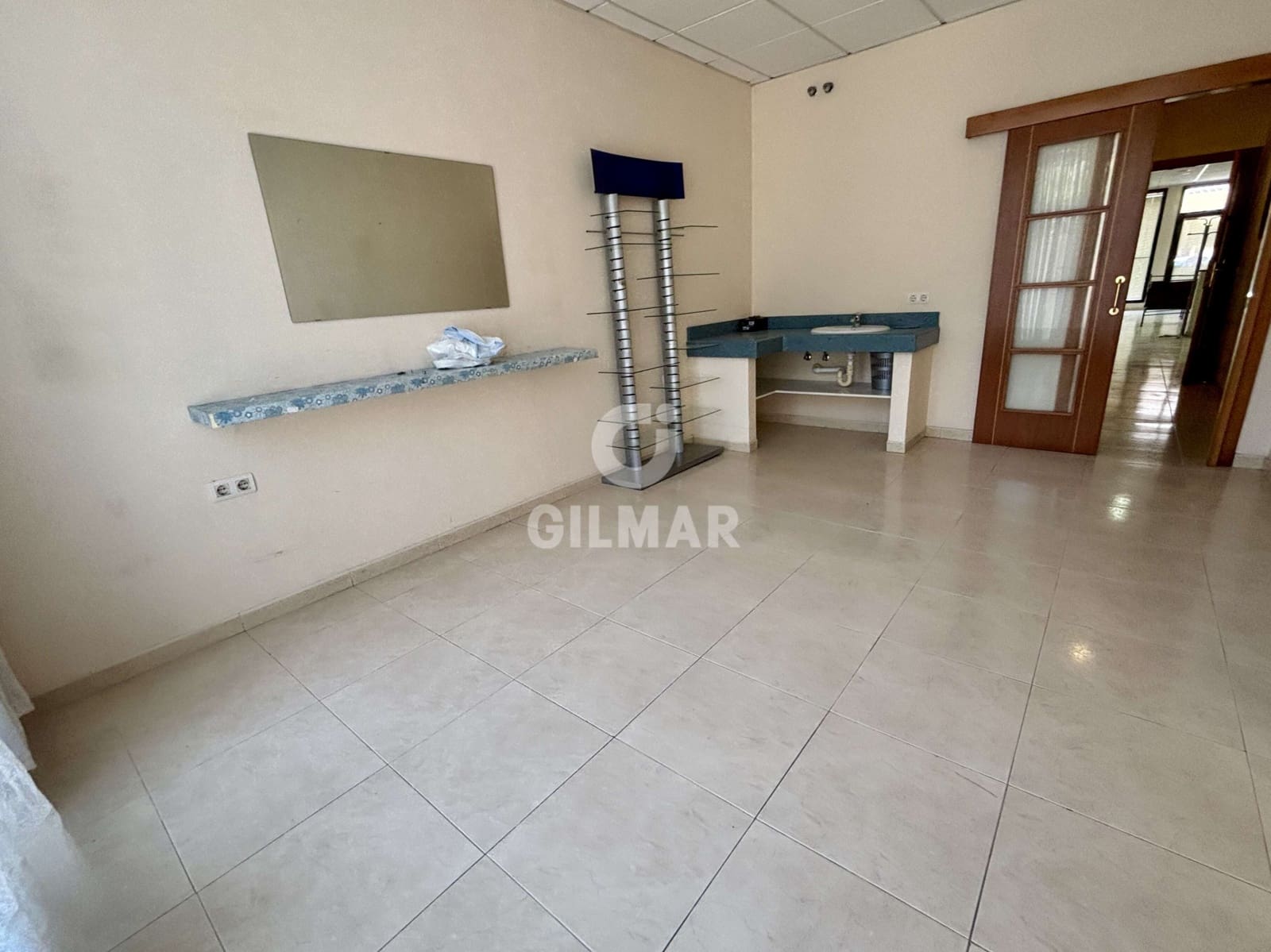 Comercial para venda em Adeje - 400 000 € (Ref: 9779168)