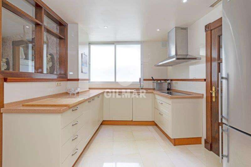 4 makuuhuone Asunto myytävänä paikassa Jerez de la Frontera mukana 
autotalli - 675 000 € (Ref: 9779170)