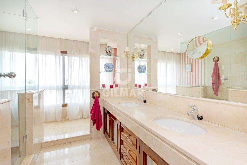 4 makuuhuone Asunto myytävänä paikassa Jerez de la Frontera mukana 
autotalli - 675 000 € (Ref: 9779170)