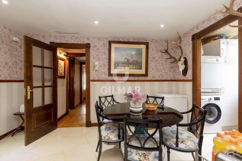 4 makuuhuone Asunto myytävänä paikassa Jerez de la Frontera mukana 
autotalli - 675 000 € (Ref: 9779170)