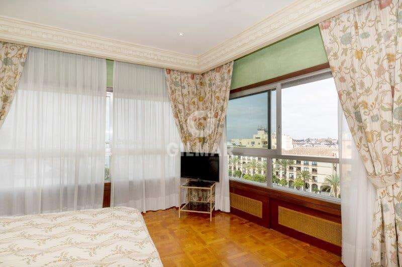 4 makuuhuone Asunto myytävänä paikassa Jerez de la Frontera mukana 
autotalli - 675 000 € (Ref: 9779170)