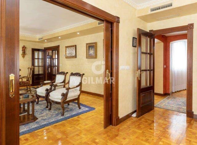 4 makuuhuone Asunto myytävänä paikassa Jerez de la Frontera mukana 
autotalli - 675 000 € (Ref: 9779170)