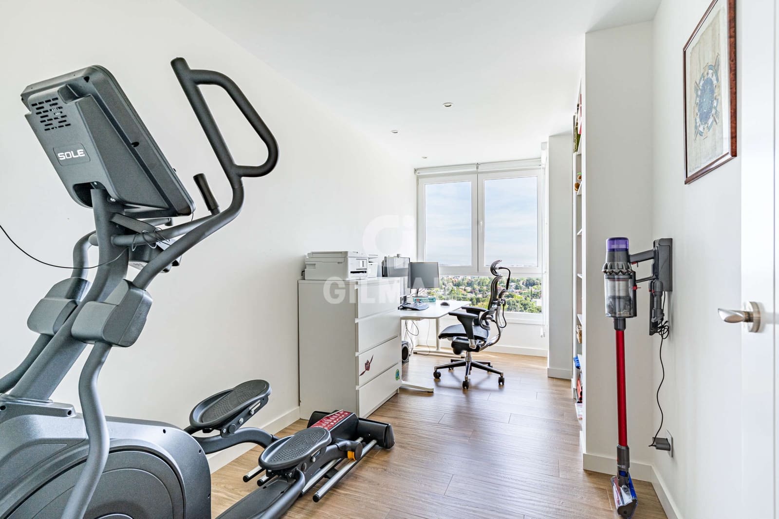 5 bedroom Flat for sale in Madrid city with pool garage - € 1,330,000 (Ref: 9782170)