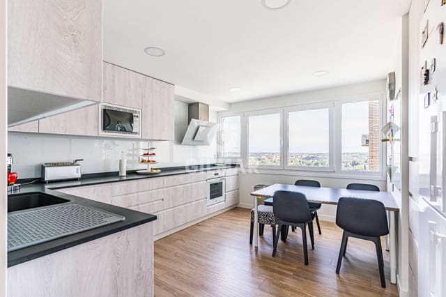 5 chambre Appartement à vendre à La Paz, Madrid ville avec piscine garage - 1 330 000 € (Ref: 9782170)