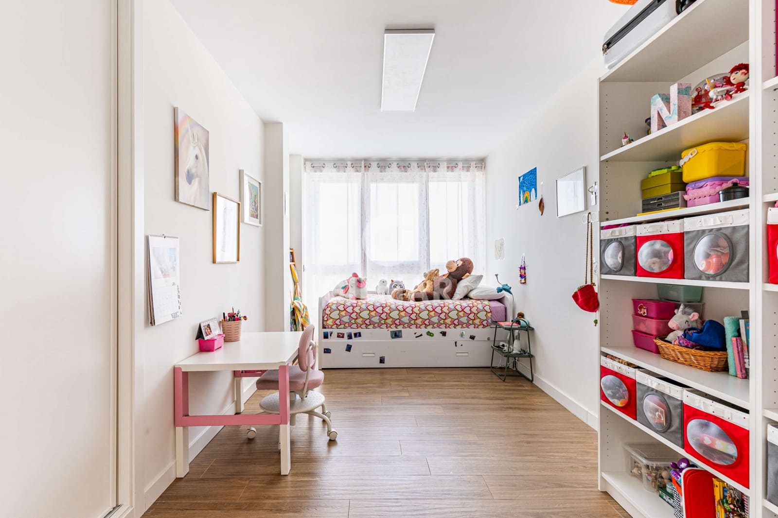 5 bedroom Flat for sale in Madrid city with pool garage - € 1,330,000 (Ref: 9782170)