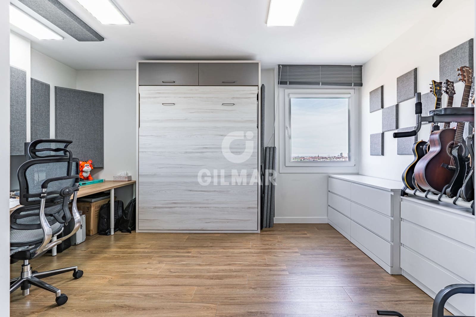 5 bedroom Flat for sale in Madrid city with pool garage - € 1,330,000 (Ref: 9782170)