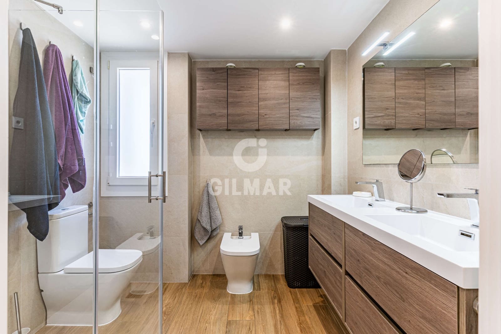 5 bedroom Flat for sale in Madrid city with pool garage - € 1,330,000 (Ref: 9782170)