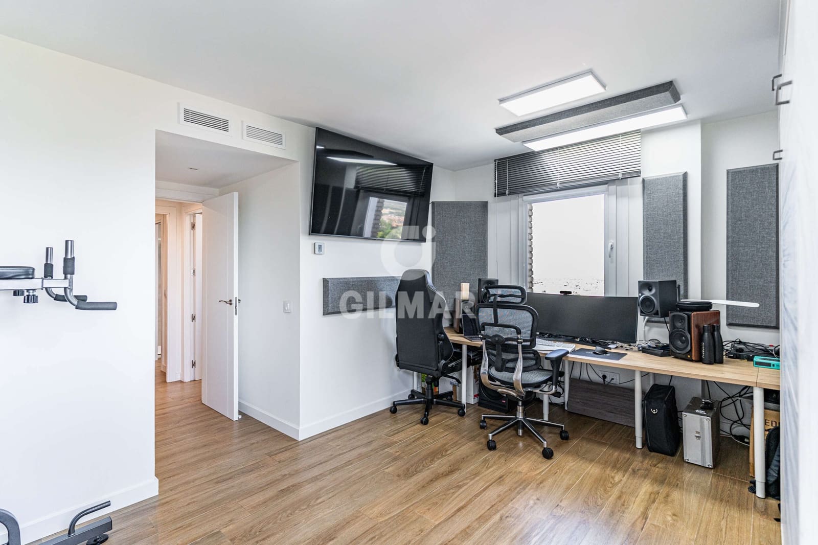 5 bedroom Flat for sale in Madrid city with pool garage - € 1,330,000 (Ref: 9782170)