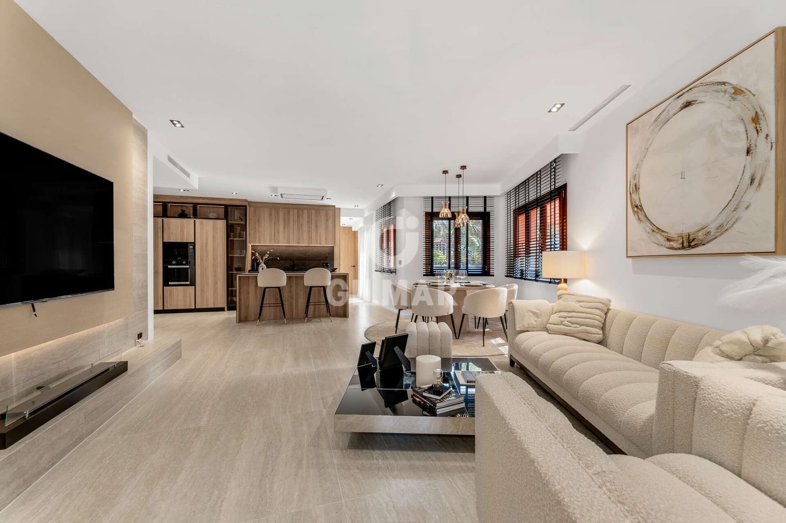 3 slaapkamer Flat te koop in Estepona met zwembad garage - € 1.525.000 (Ref: 9784526)