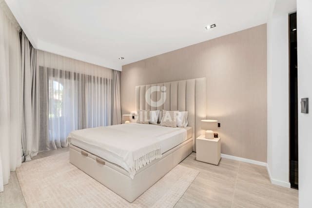 3 slaapkamer Flat te koop in Guadalmansa, Estepona met zwembad garage - € 1.525.000 (Ref: 9784526)