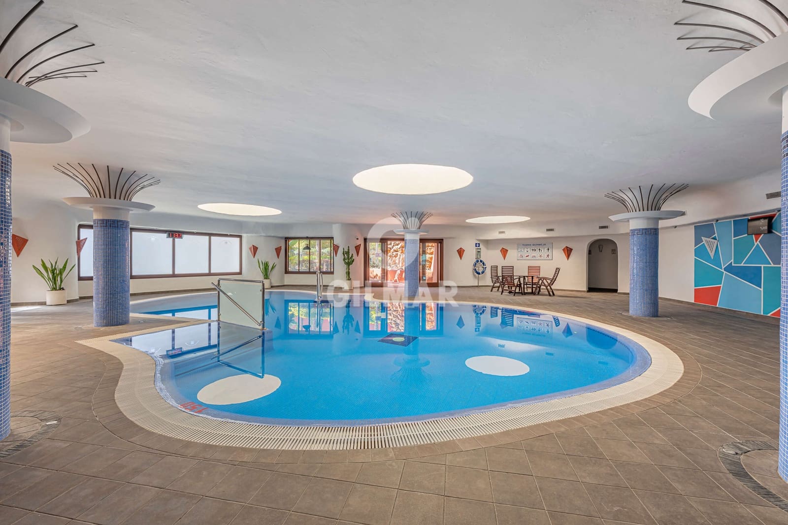 3 slaapkamer Flat te koop in Estepona met zwembad garage - € 1.525.000 (Ref: 9784526)