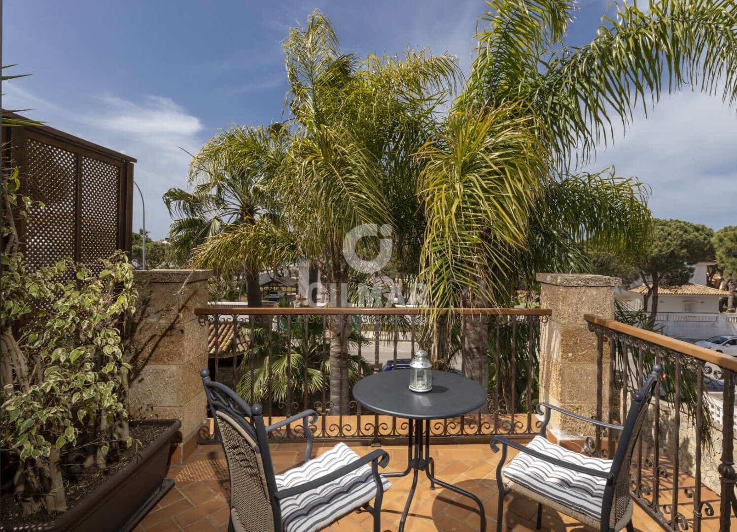 Hotel para venda em La Barrosa - 2 500 000 € (Ref: 9784527)