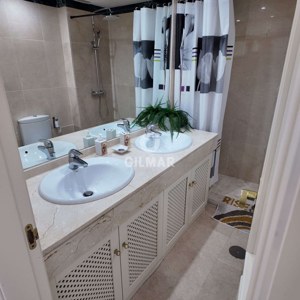 3 soverom Penthouse til salgs i Sotogrande med svømmebasseng garasje - € 720 000 (Ref: 9787904)