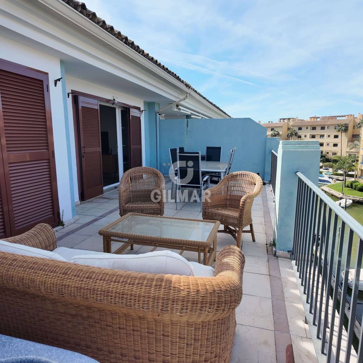 3 soverom Penthouse til salgs i Sotogrande med svømmebasseng garasje - € 720 000 (Ref: 9787904)