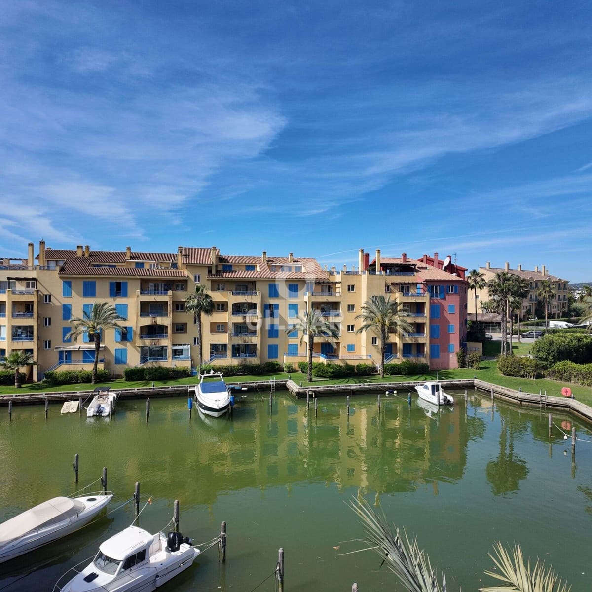 3 soverom Penthouse til salgs i Sotogrande med svømmebasseng garasje - € 720 000 (Ref: 9787904)