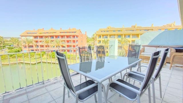 3 soverom Penthouse til salgs i Sotogrande, San Roque med svømmebasseng garasje - € 720 000 (Ref: 9787904)