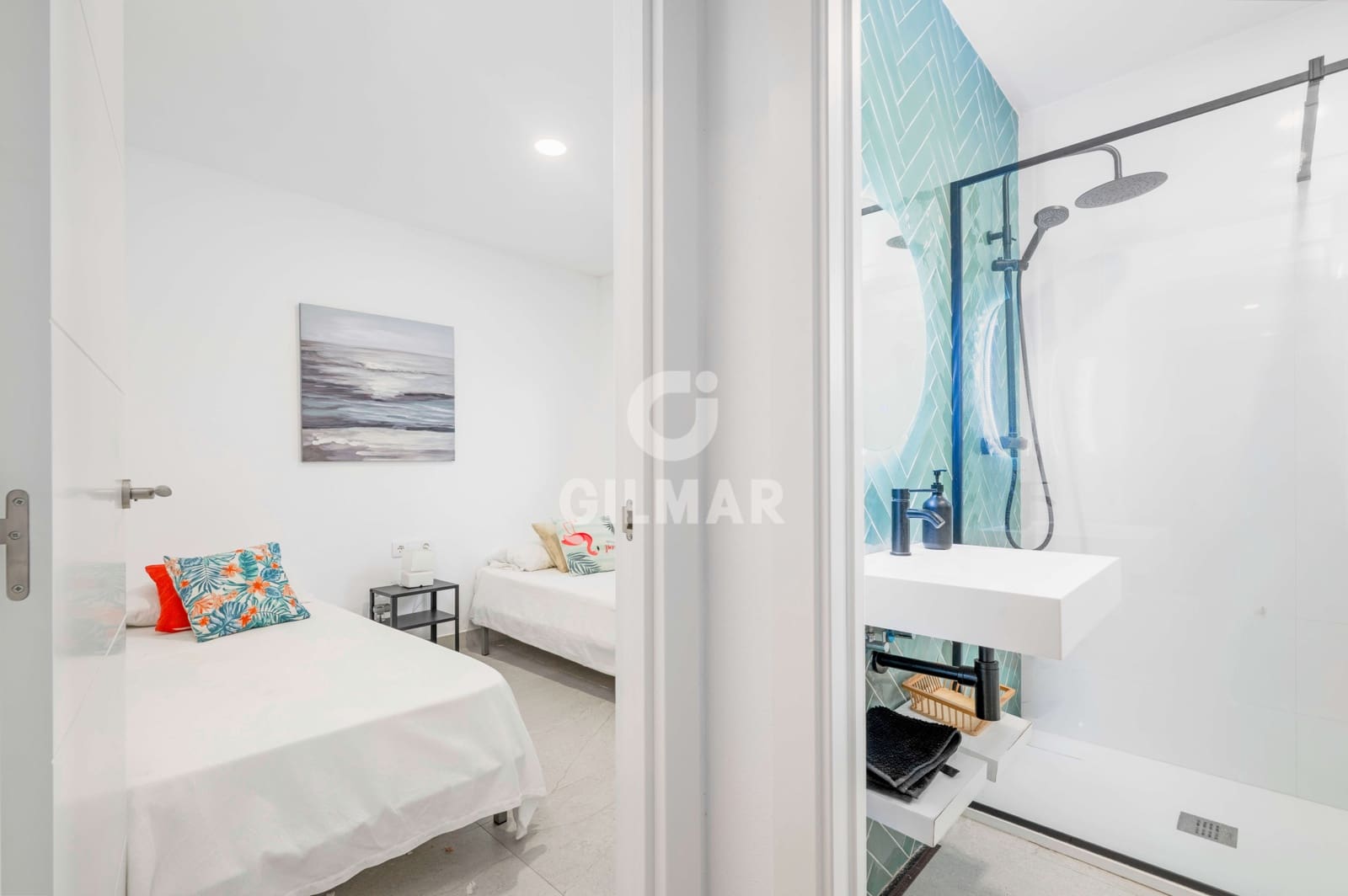 5 chambre Villa/Maison à vendre à Barbate avec garage - 650 000 € (Ref: 9787985)
