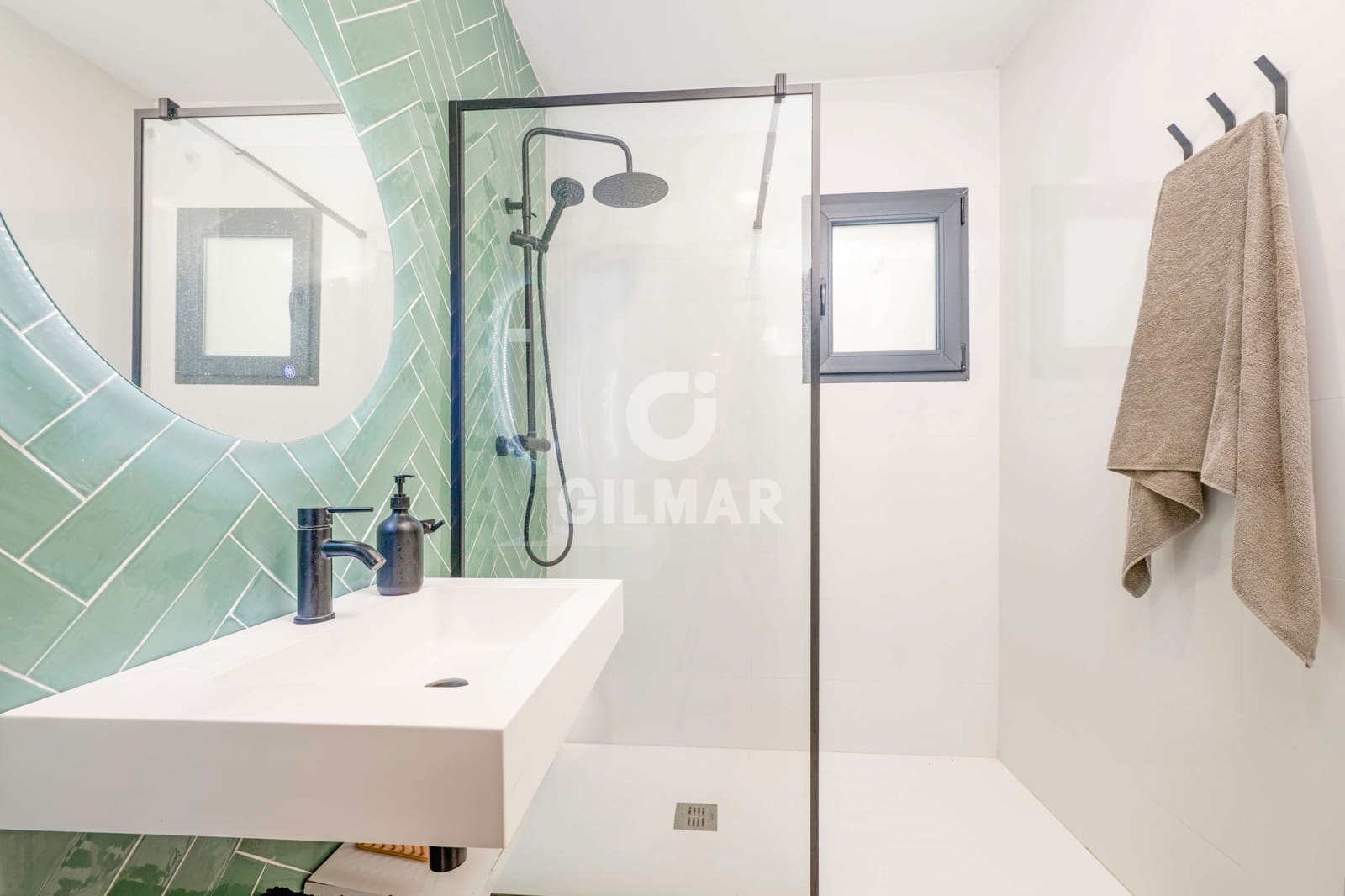 5 chambre Villa/Maison à vendre à Barbate avec garage - 650 000 € (Ref: 9787985)