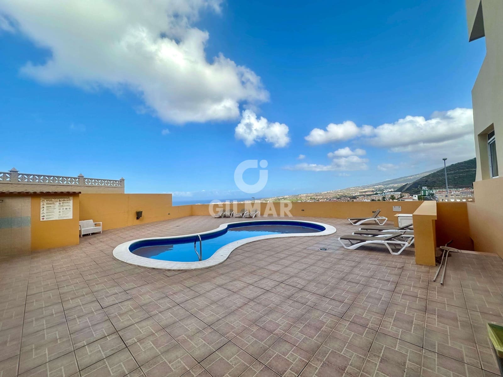 2 Zimmer Wohnung zu verkaufen in Costa Adeje mit Pool Garage - 330.000 € (Ref: 9793379)