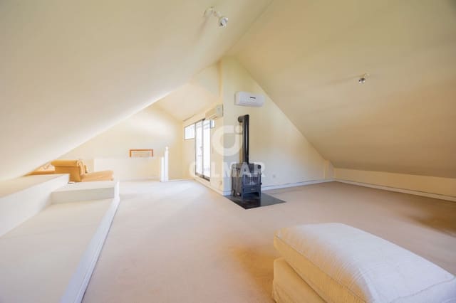 6 soverom Kjedet enebolig til salgs i El Pardo, Madrid by med svømmebasseng - € 2 700 000 (Ref: 9793502)