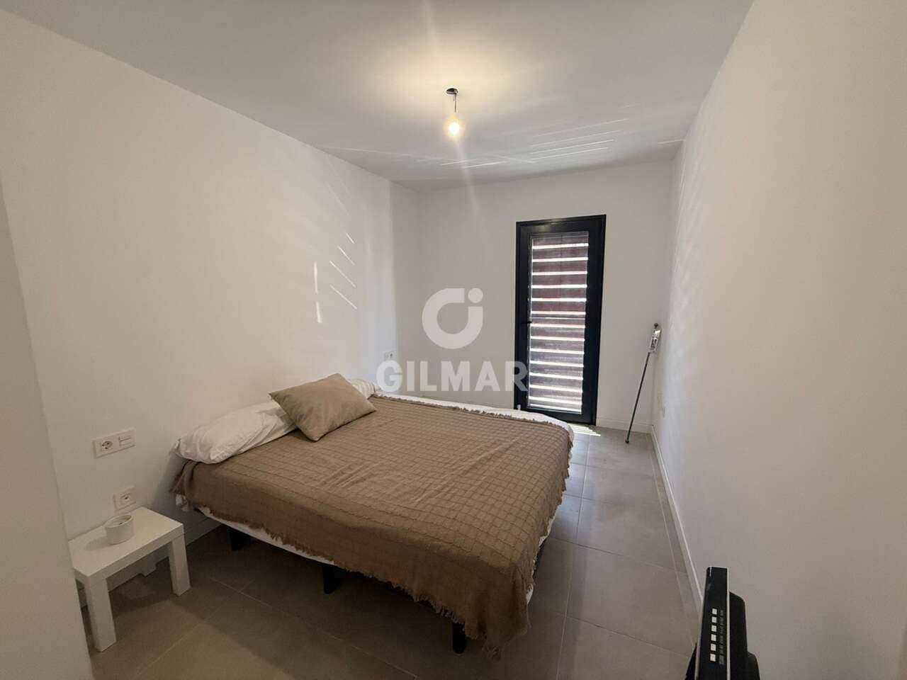2 bedroom Flat for sale in Playa San Juan with garage - € 315,000 (Ref: 9795722)