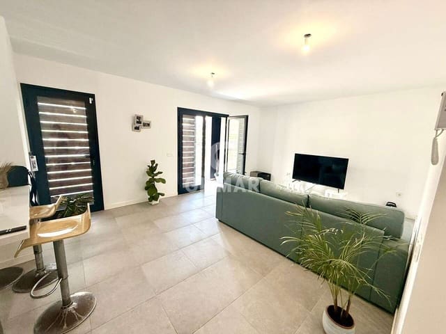 2 makuuhuone Asunto myytävänä paikassa Playa San Juan, Guía de Isora mukana 
autotalli - 315 000 € (Ref: 9795722)