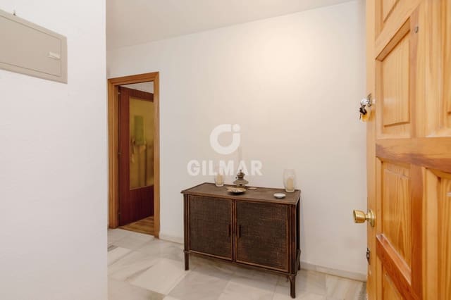 2 sypialnia Mieszkanie na sprzedaż w Playa de Fontanilla, Marbella z basenem garażem - 430 000 € (Ref: 9802967)