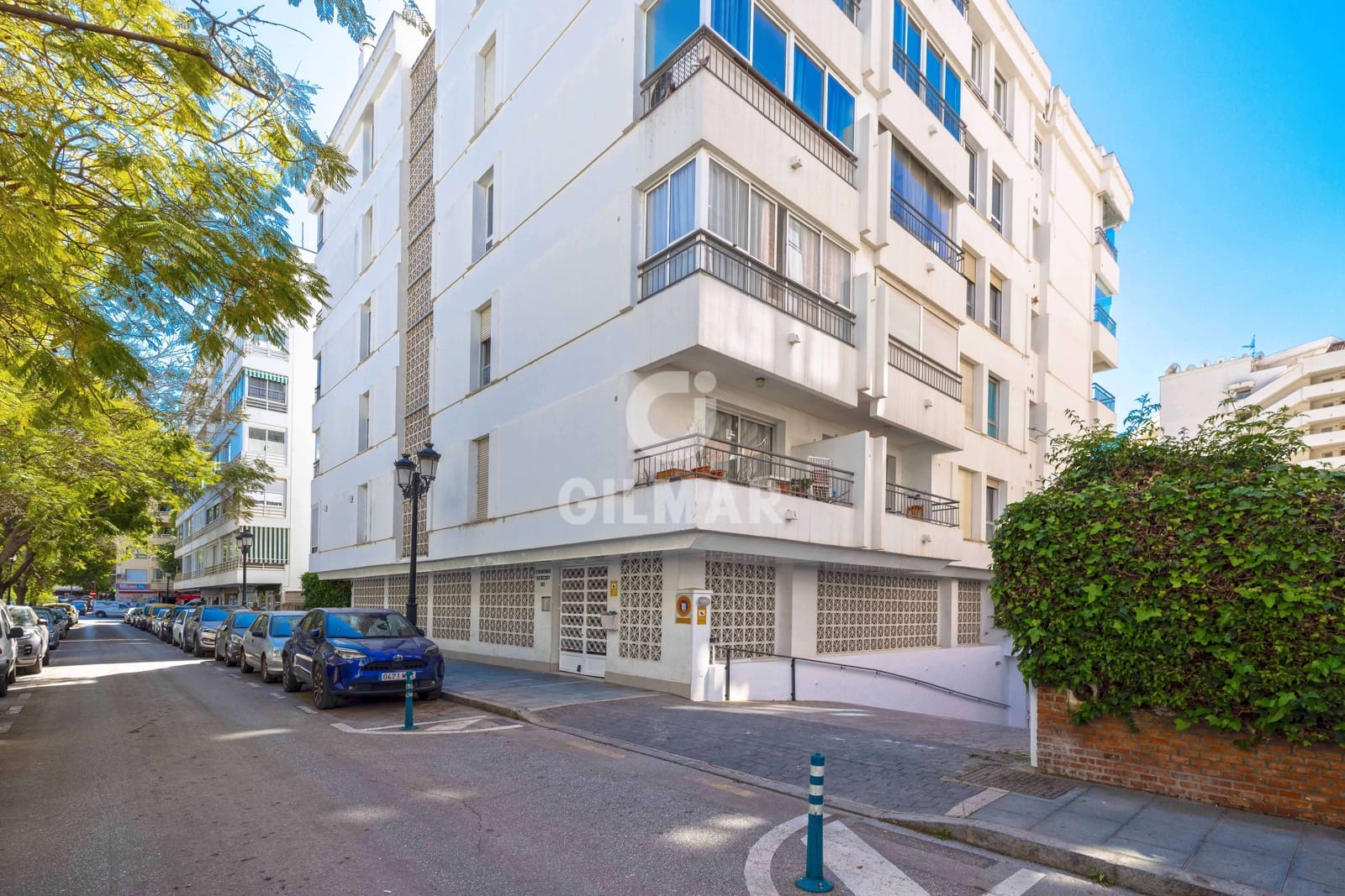 2 chambre Appartement à vendre à Marbella avec piscine garage - 430 000 € (Ref: 9802967)