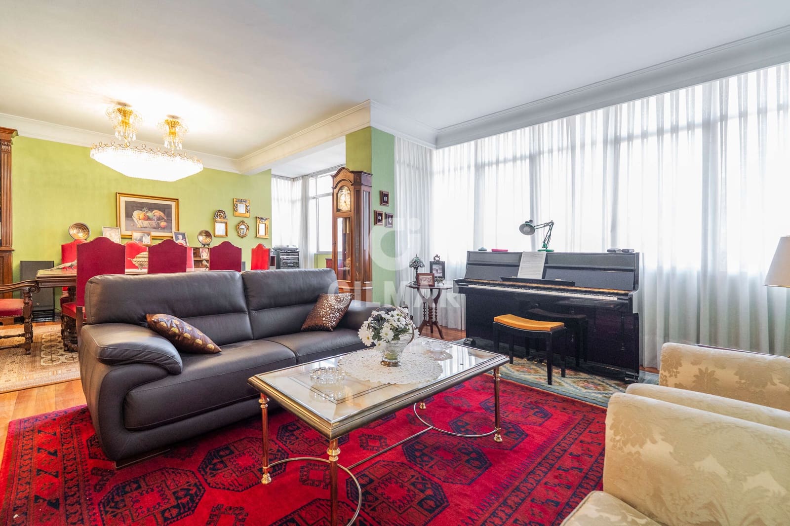 Piso de 5 habitaciones en Madrid ciudad en venta - 1.450.000 € (Ref: 9805720)