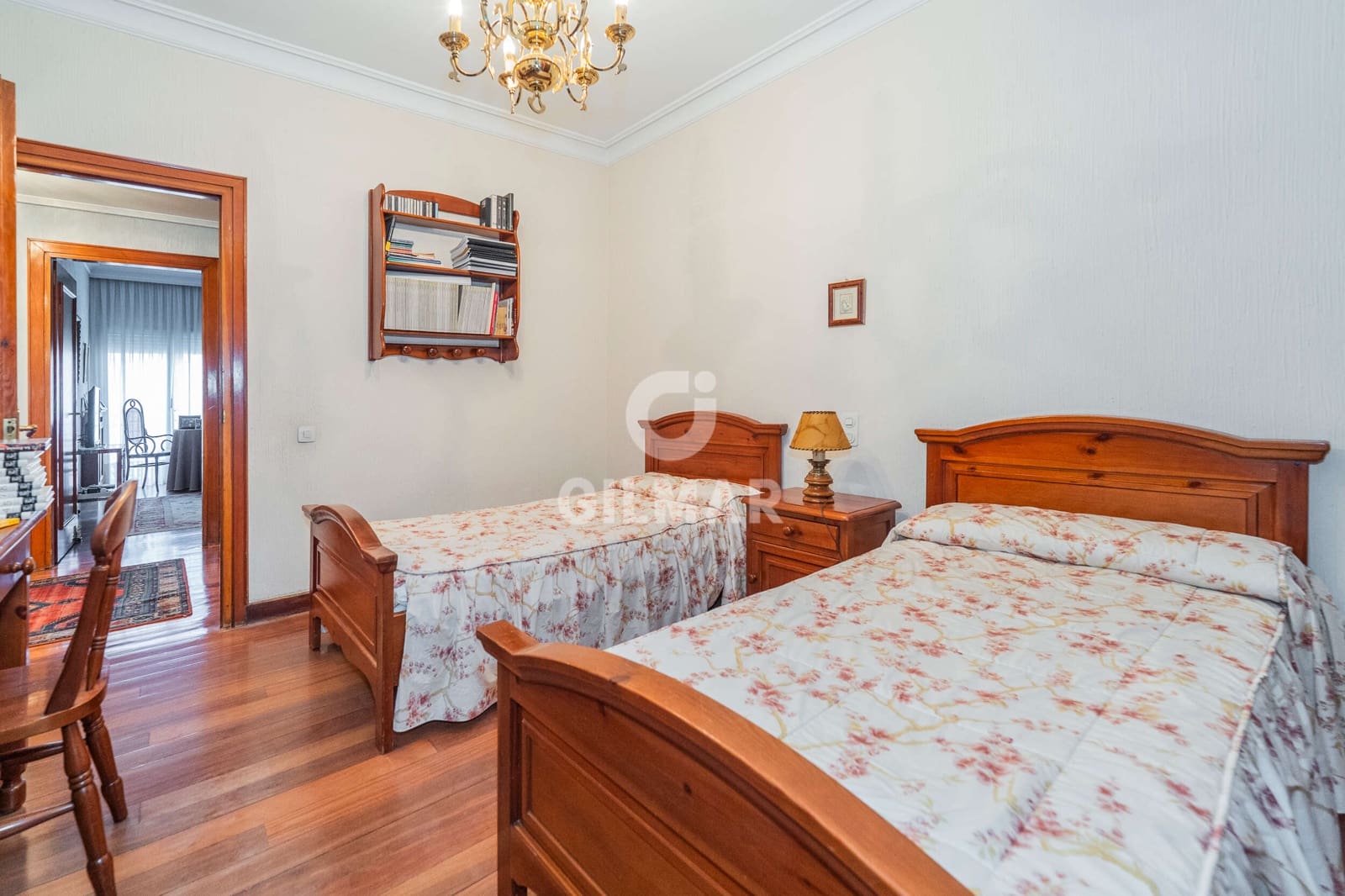 Piso de 5 habitaciones en Madrid ciudad en venta - 1.450.000 € (Ref: 9805720)