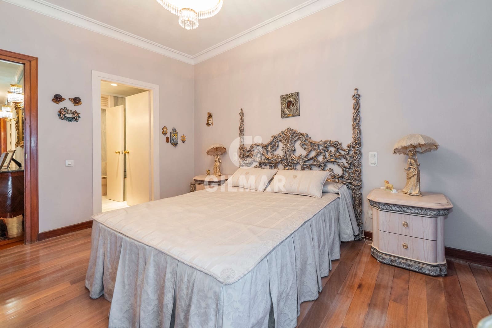 Piso de 5 habitaciones en Madrid ciudad en venta - 1.450.000 € (Ref: 9805720)