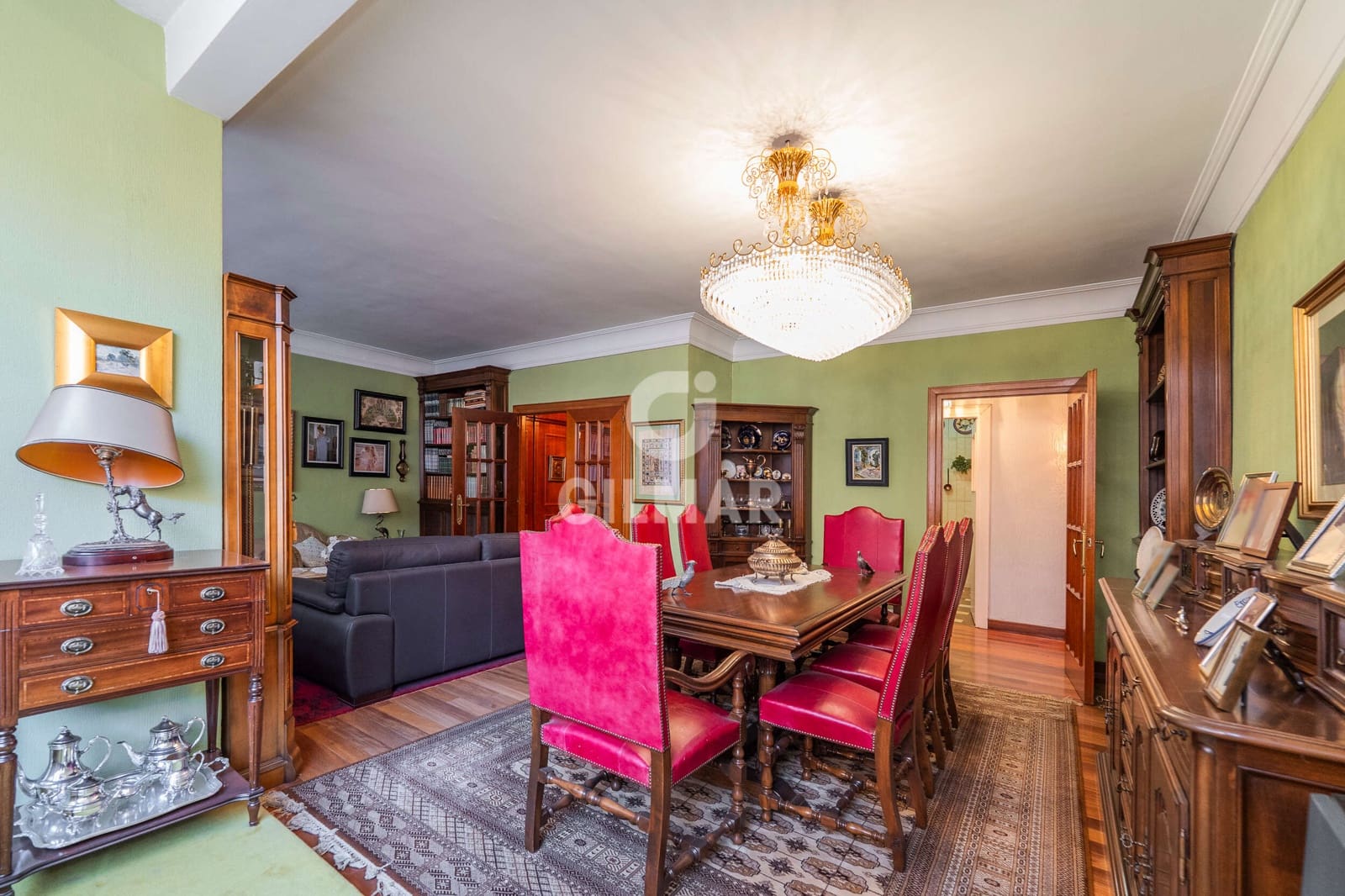 Piso de 5 habitaciones en Madrid ciudad en venta - 1.450.000 € (Ref: 9805720)