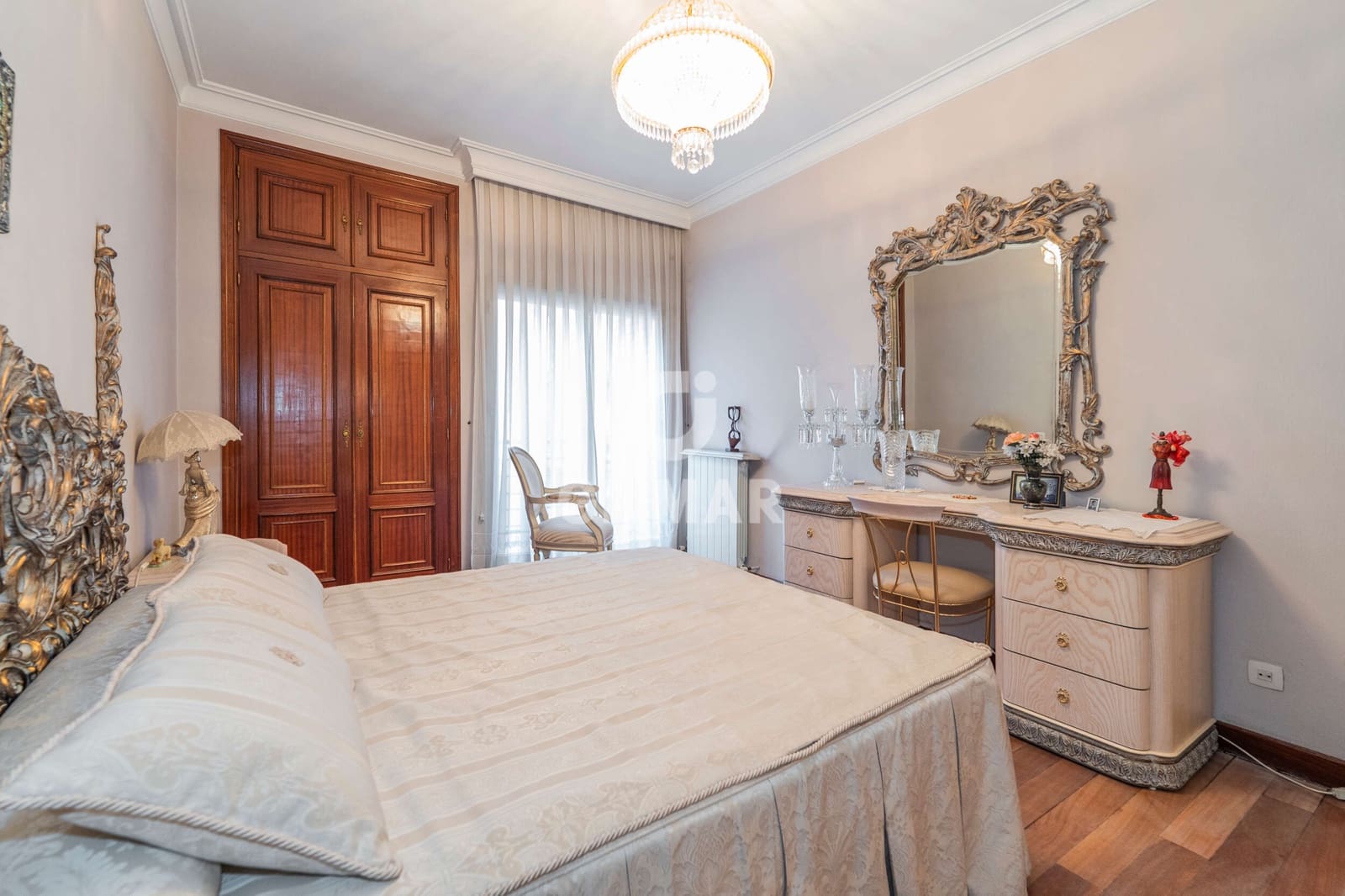Piso de 5 habitaciones en Madrid ciudad en venta - 1.450.000 € (Ref: 9805720)
