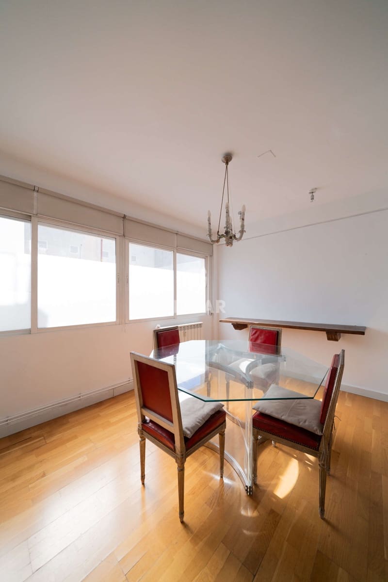 2 soveværelse Lejlighed til salg i Madrid by - € 660.000 (Ref: 9805721)