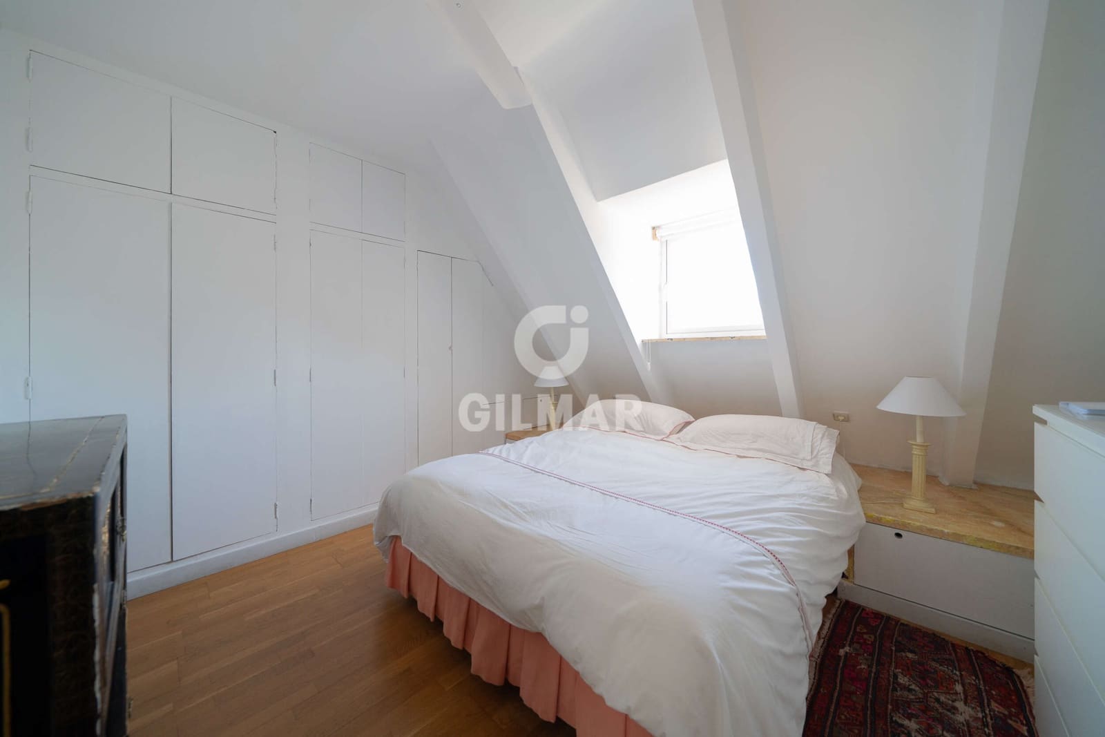 2 soveværelse Lejlighed til salg i Madrid by - € 660.000 (Ref: 9805721)