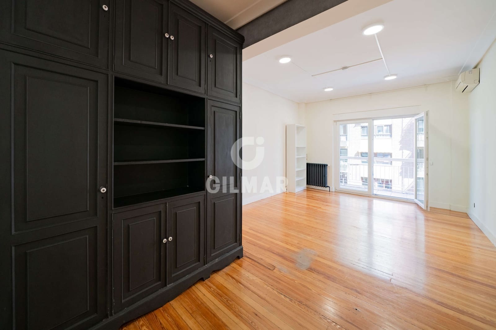 Piso de 5 habitaciones en Madrid ciudad en venta - 1.550.000 € (Ref: 9805728)