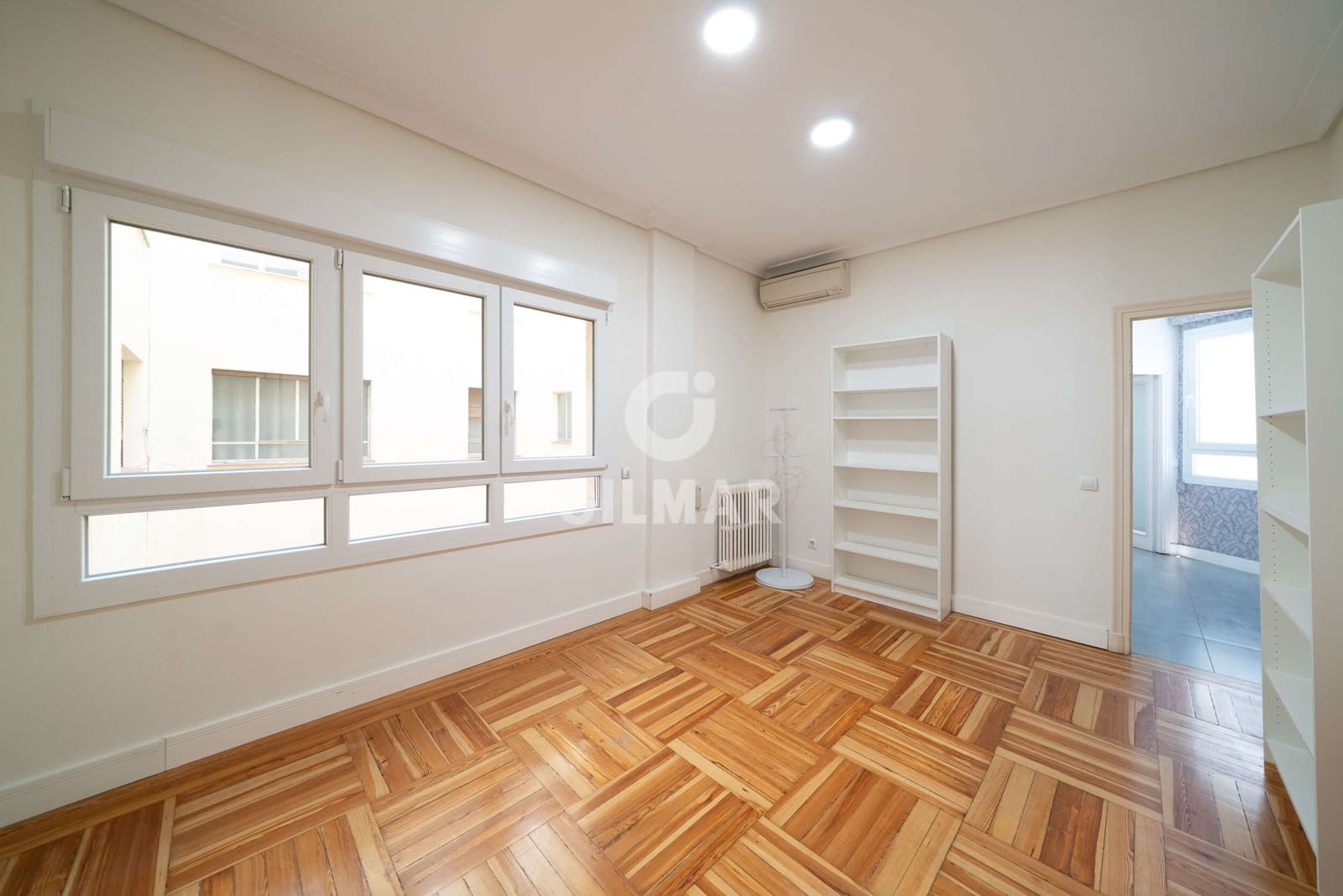 Piso de 5 habitaciones en Madrid ciudad en venta - 1.550.000 € (Ref: 9805728)