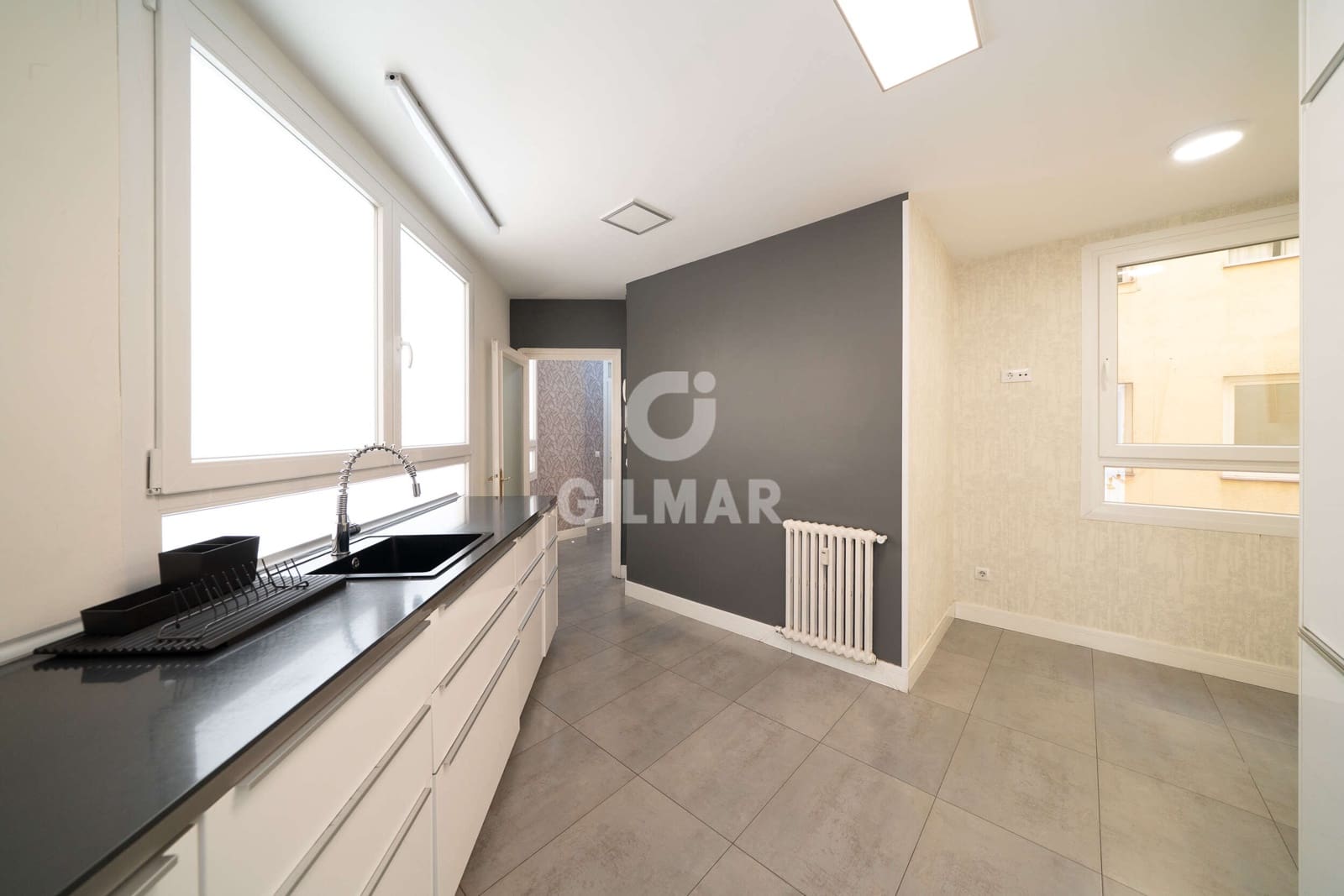 Piso de 5 habitaciones en Madrid ciudad en venta - 1.550.000 € (Ref: 9805728)