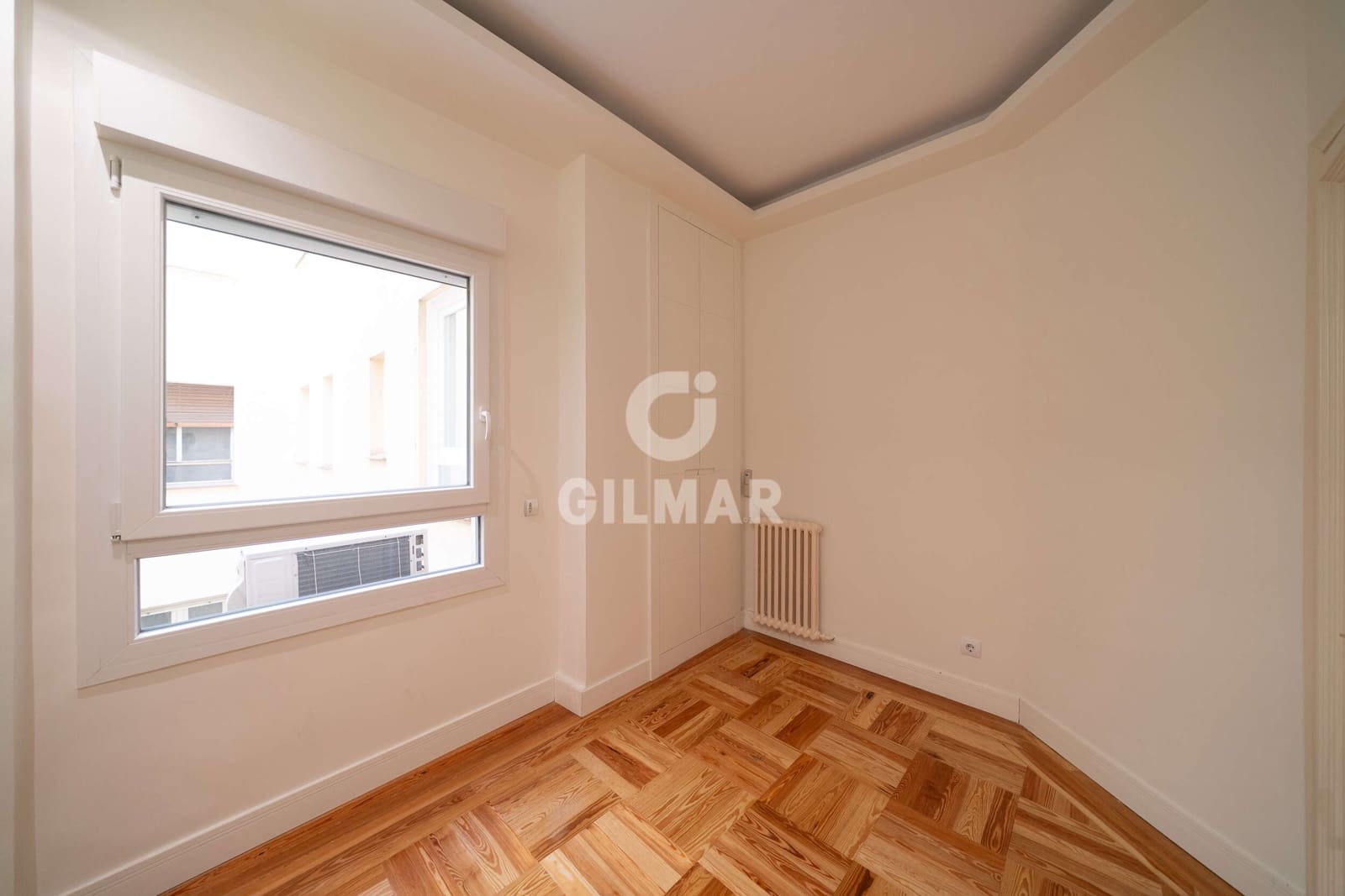 Piso de 5 habitaciones en Madrid ciudad en venta - 1.550.000 € (Ref: 9805728)