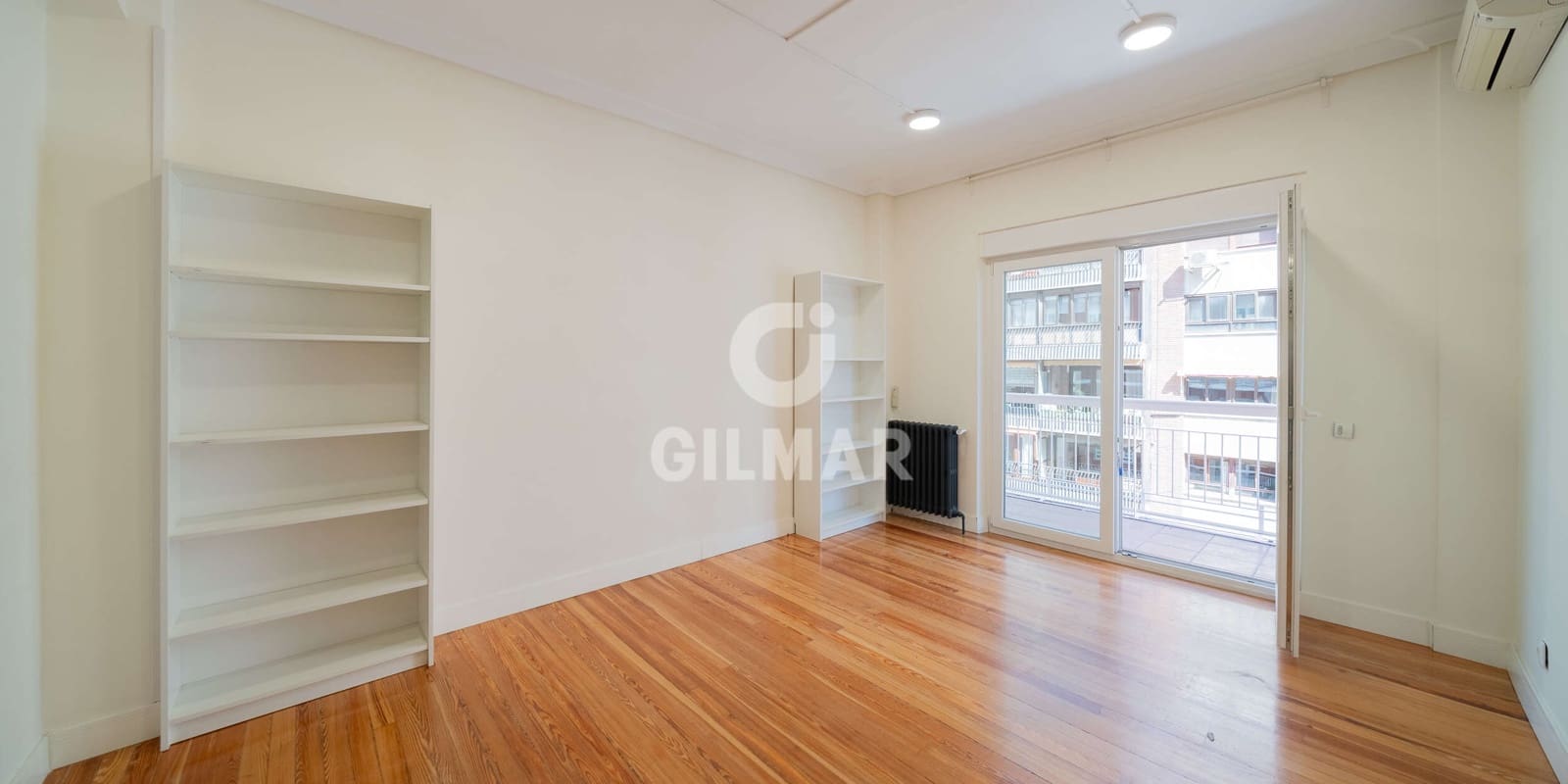 Piso de 5 habitaciones en Madrid ciudad en venta - 1.550.000 € (Ref: 9805728)