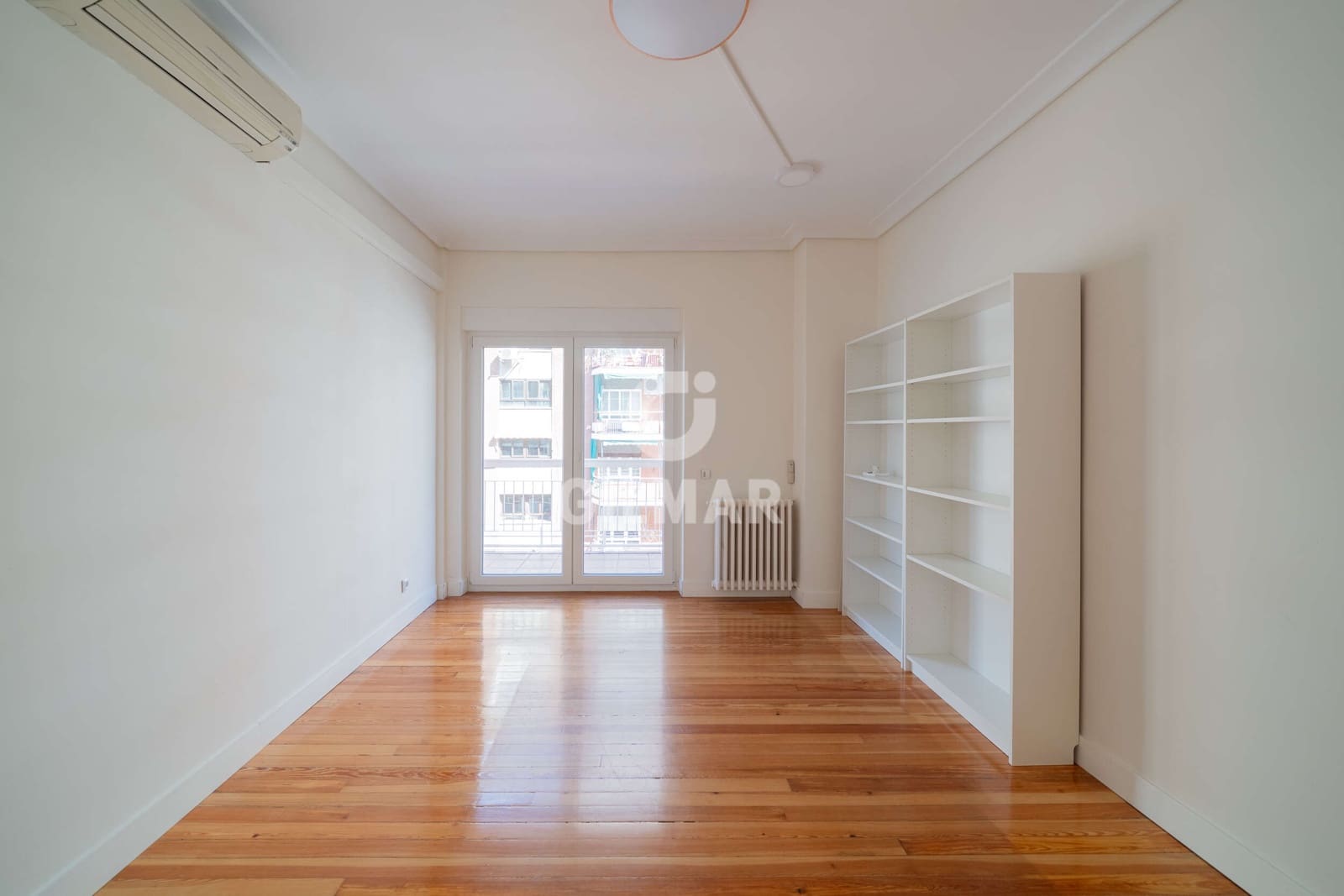 Piso de 5 habitaciones en Madrid ciudad en venta - 1.550.000 € (Ref: 9805728)