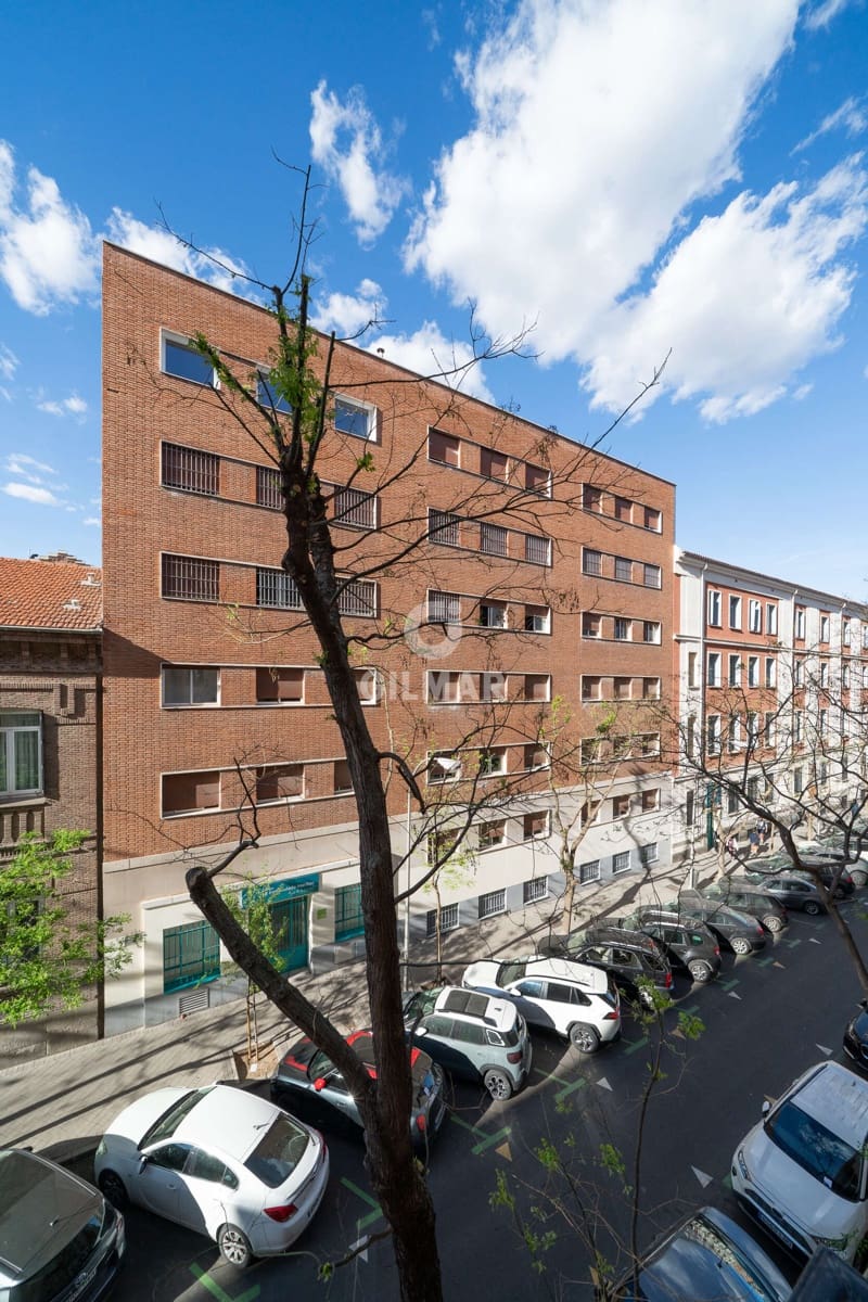 2 slaapkamer Flat te koop in Madrid stad - € 1.145.000 (Ref: 9805731)