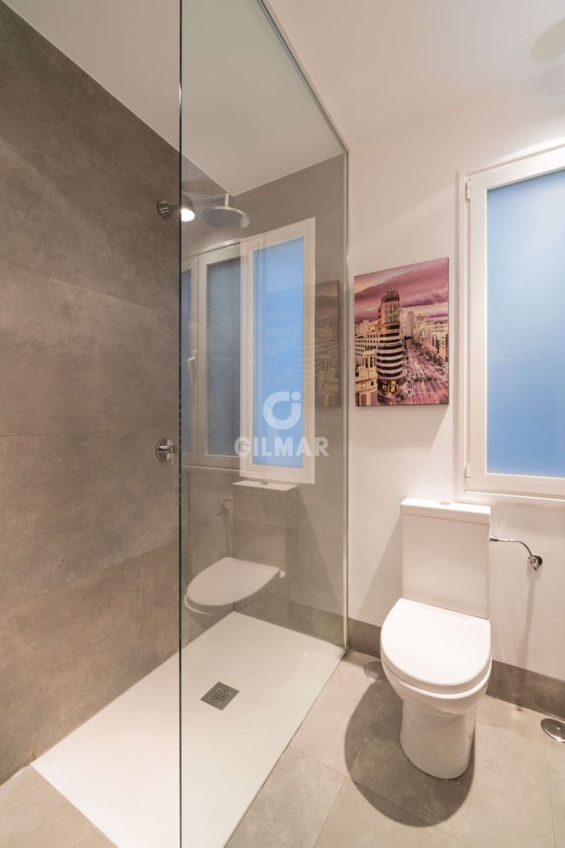 2 slaapkamer Flat te koop in Madrid stad - € 1.145.000 (Ref: 9805731)