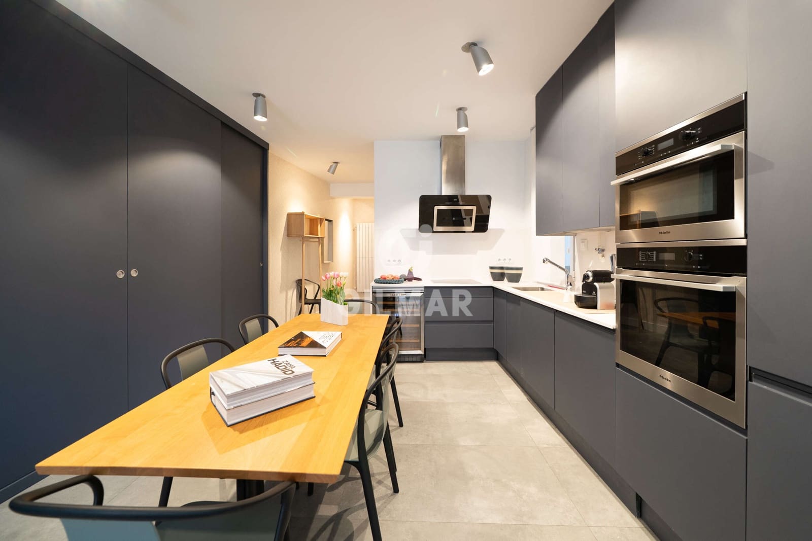 2 slaapkamer Flat te koop in Madrid stad - € 1.145.000 (Ref: 9805731)