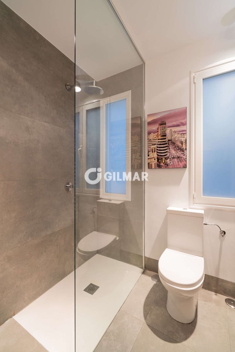 2 bedroom Flat for sale in Madrid city - € 955,800 (Ref: 9805731)