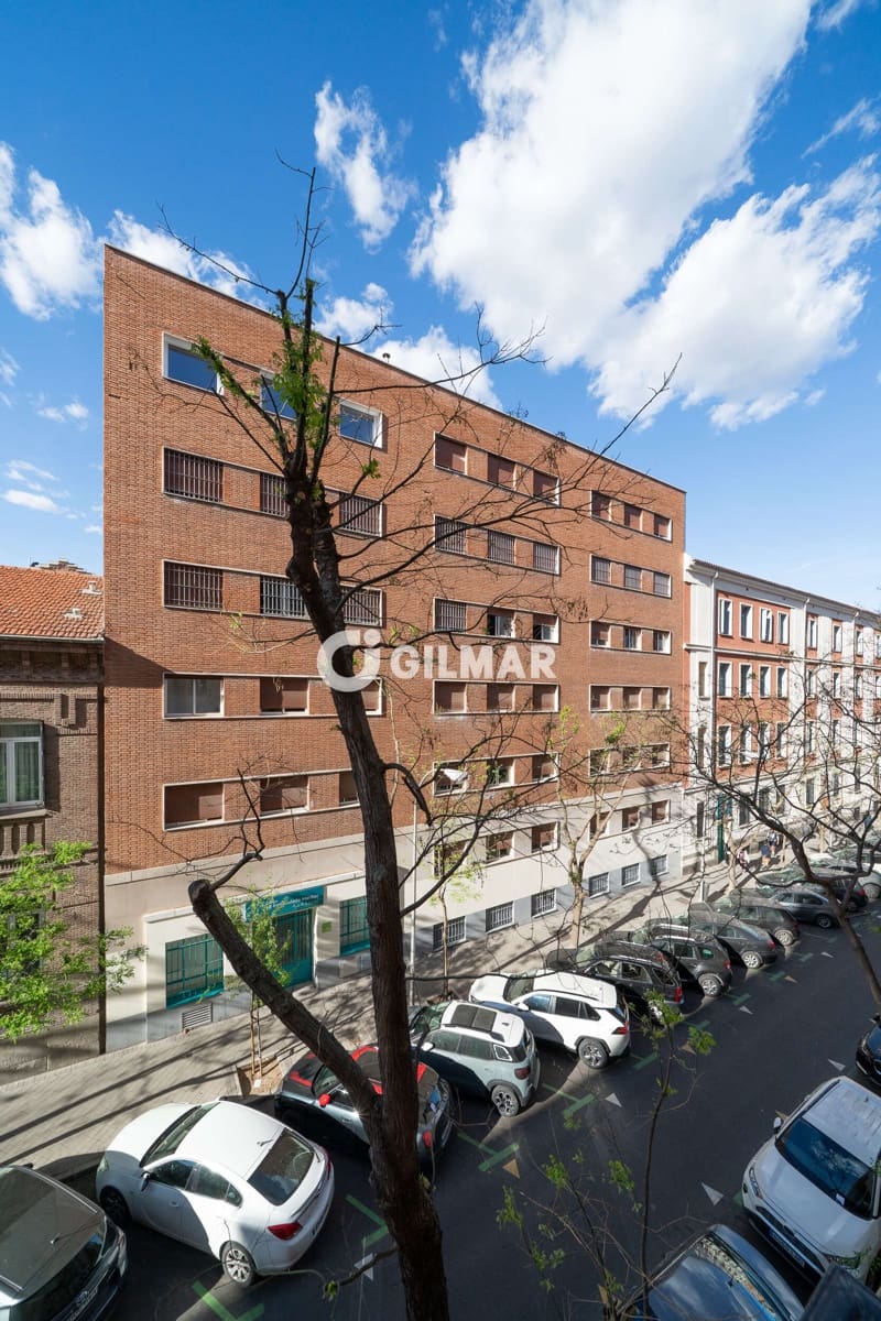 2 bedroom Flat for sale in Madrid city - € 955,800 (Ref: 9805731)