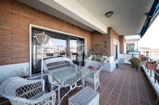 6 sypialnia Mieszkanie na sprzedaż w Vallehermoso, Miasto Madryt z garażem - 1 590 000 € (Ref: 9805734)